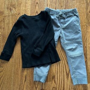 Cat & Jack set. Gray joggers 3T and black long sleeve 4T (fits more like 3T)